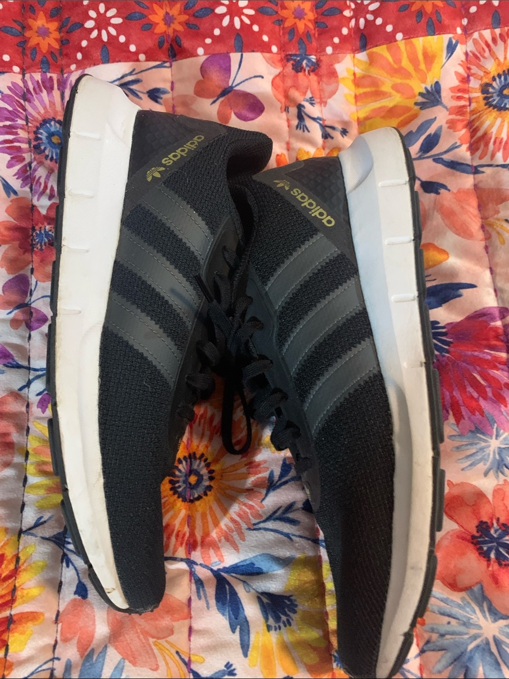 Adidas - Picture 4 of 7